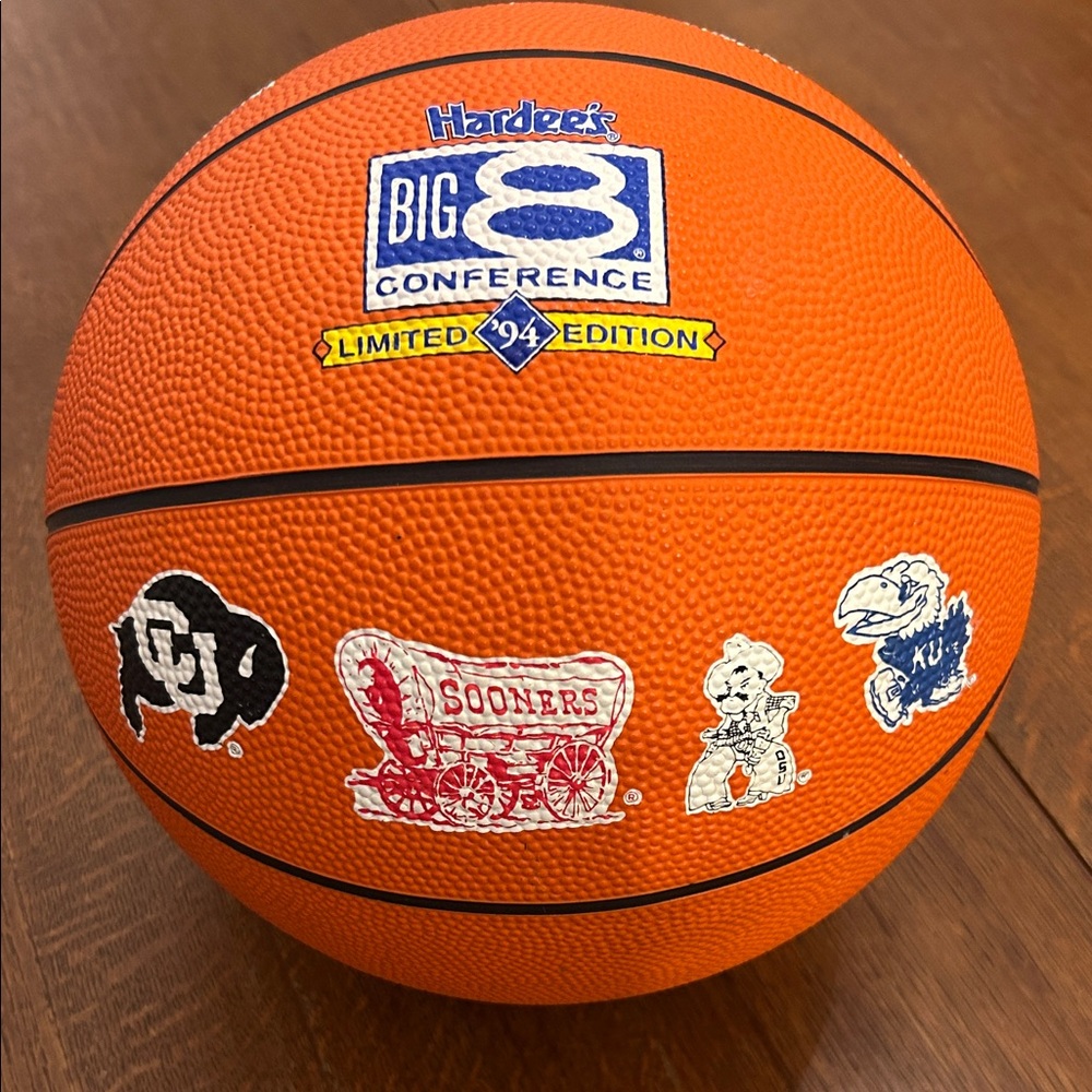 Vintage 90’s Limited Edition Hardee’s Big 8 Conference Basketball